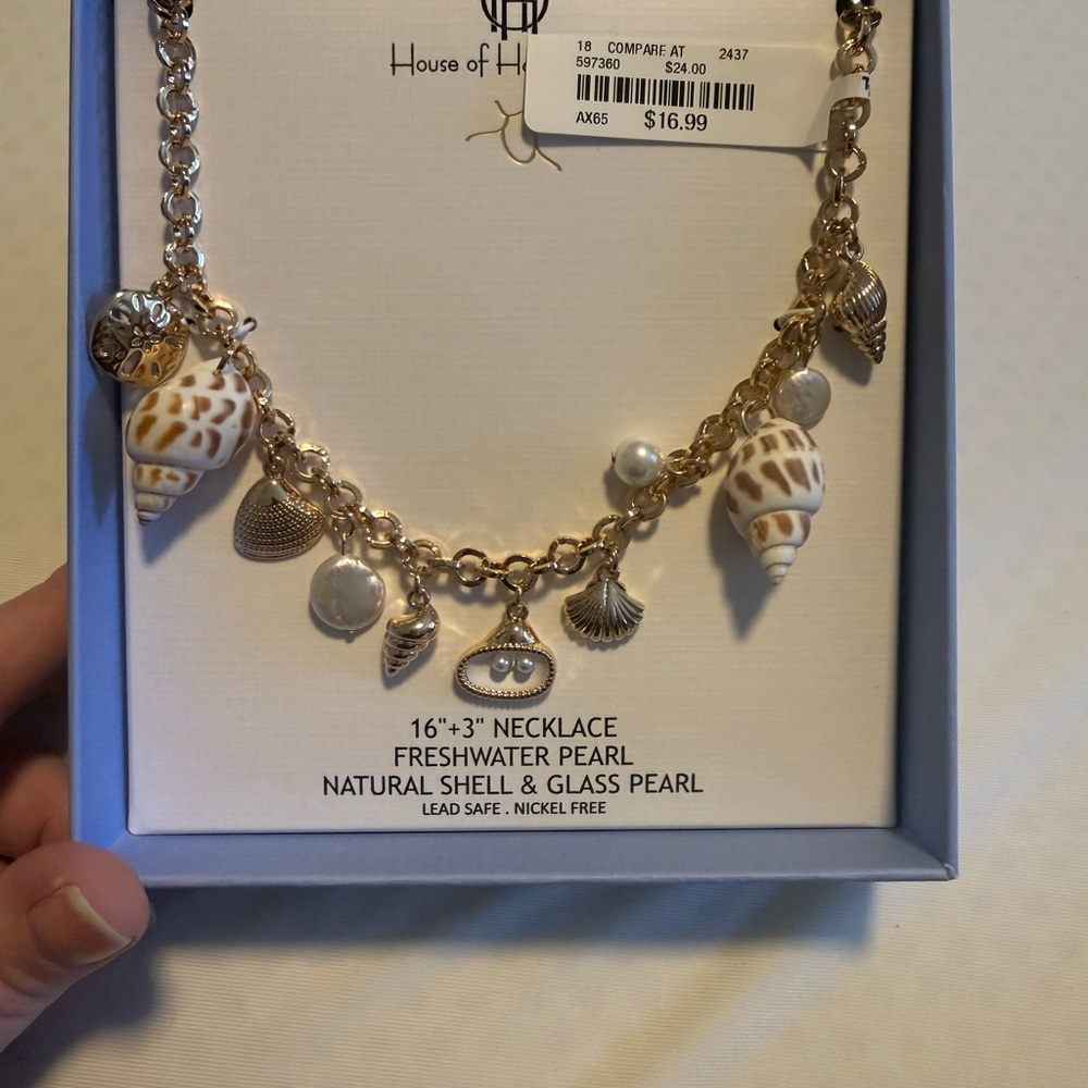 House of Harlow 1960 Freshwater Pearl Shell Necklace